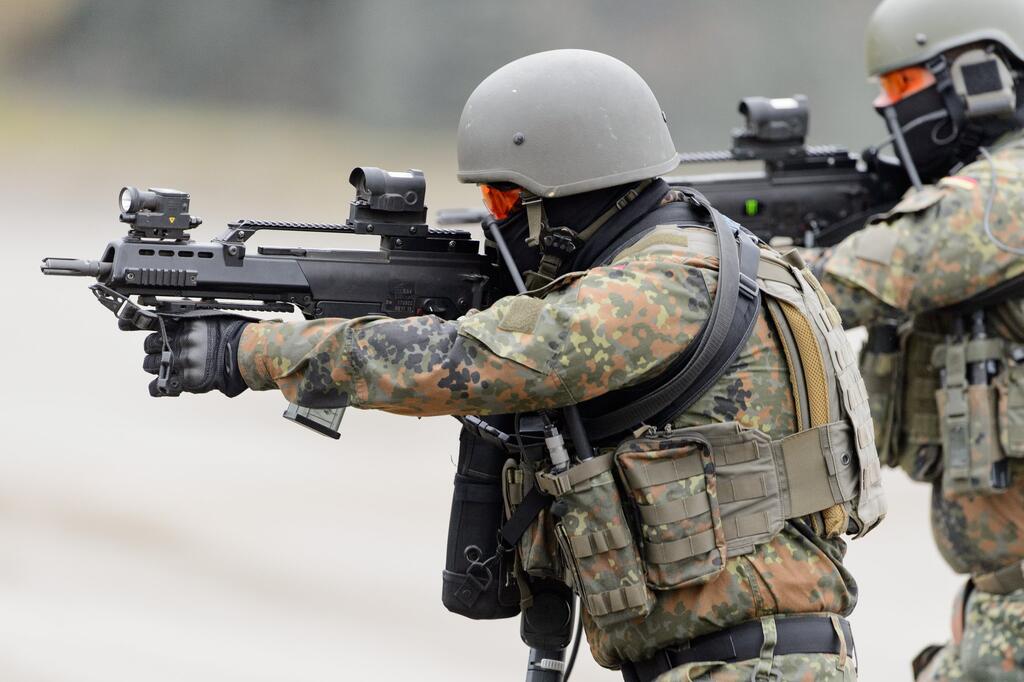 Armata și poliția germană participă împreună la simularea unei operațiuni contrateroriste