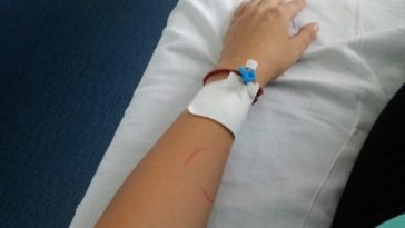 Simptomele femeie infectată