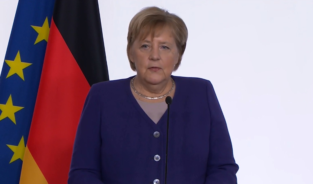 Merkel - "Îi rog urgent pe toţi cei care încă nu s-au vaccinat: vă rog, mai gândiţi-vă!"