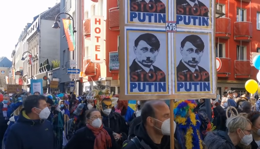 demonstrație împotriva războiului din Ucraina