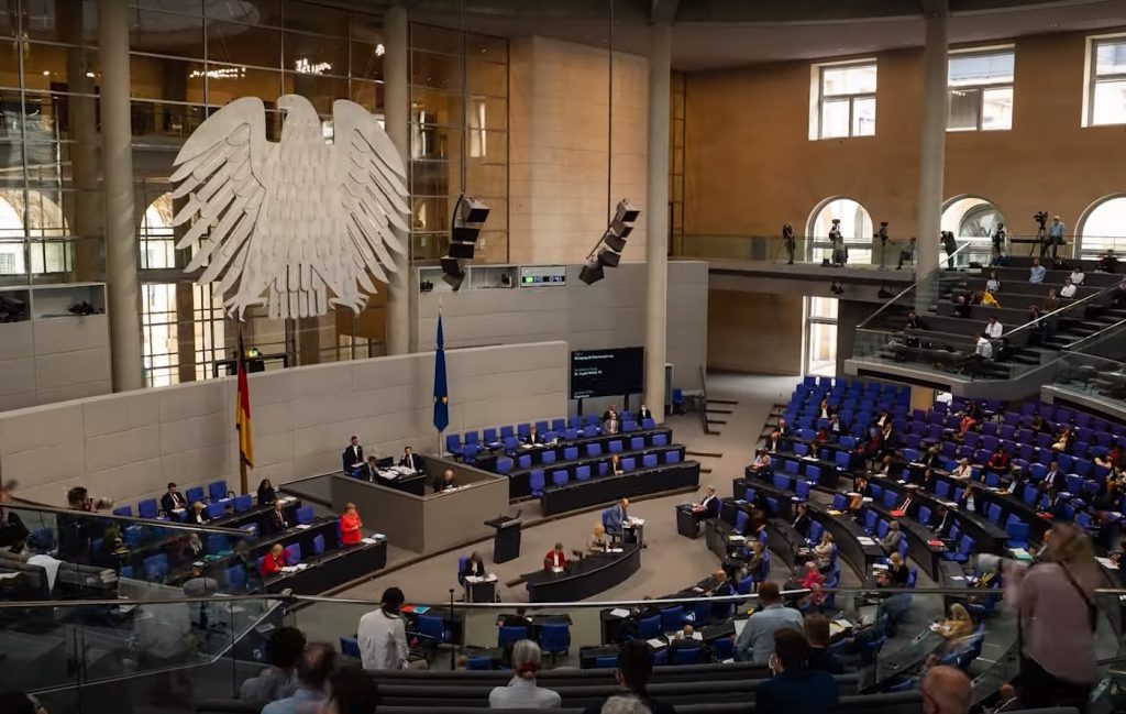Bundestag livrarea de armament Ucrainei