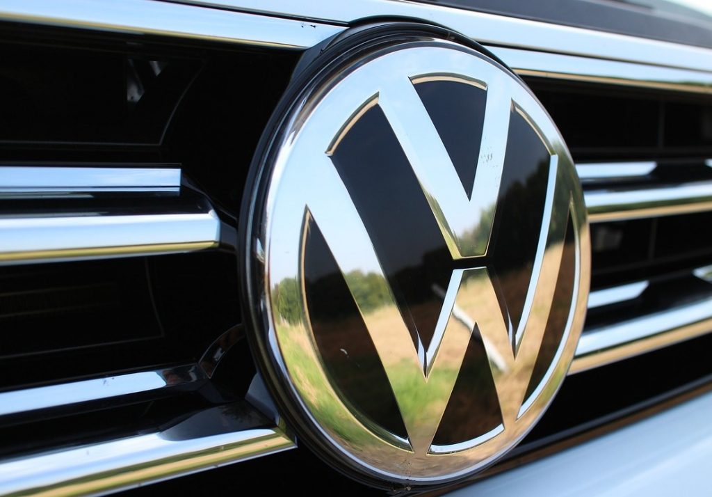 Risc de incendiu la vehicule Volkswagen