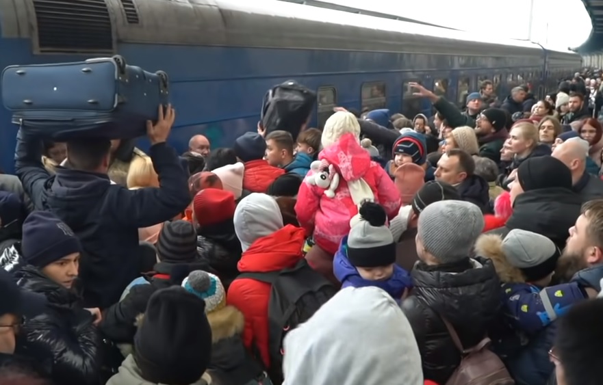 Primirea refugiaților ucraineni și sirieni în Germania
