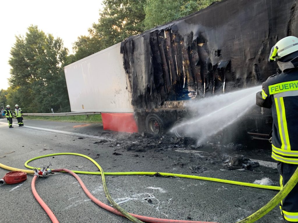 incendiu produs la un camion condus de un român