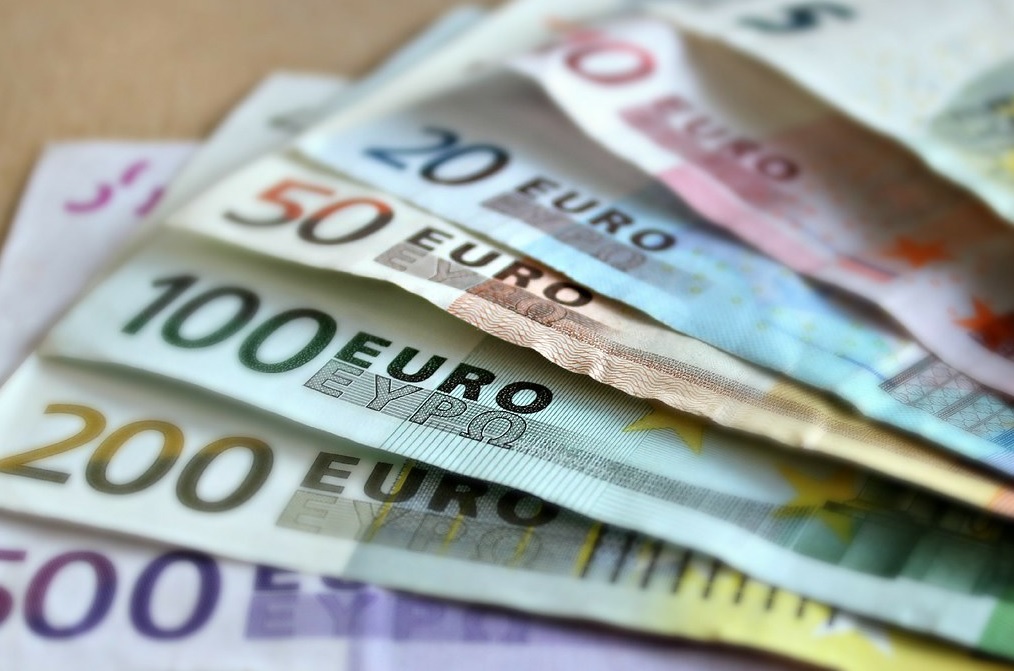 Indemnizaţie 1.000 euro muncă domiciliu
