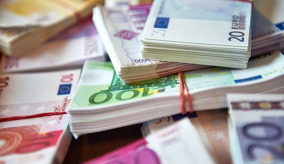 taxă asupra profiturilor excepționale ale companiilor energetice