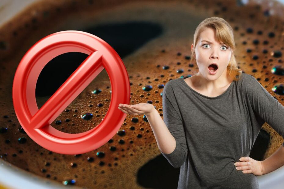 Cafeaua decofeinizată conține această substanță chimică