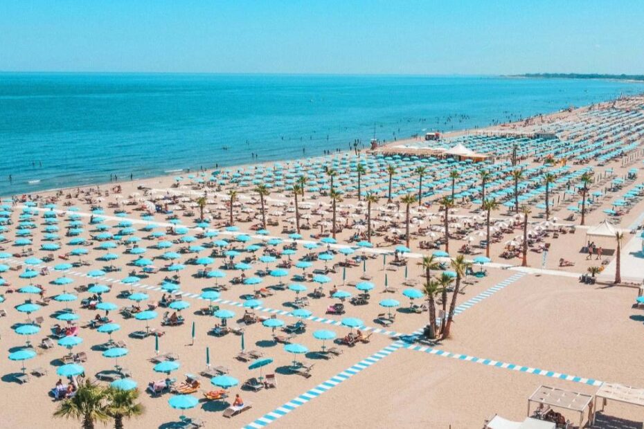 Interdicție pentru topless staţiune Marea Adriatică