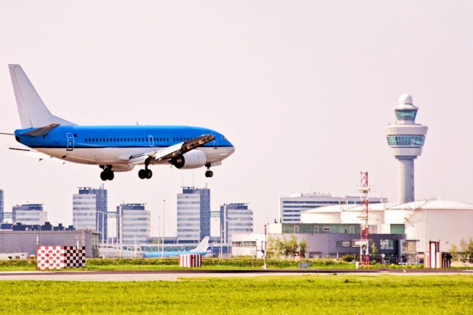 Zboruri în Amsterdam-Schiphol