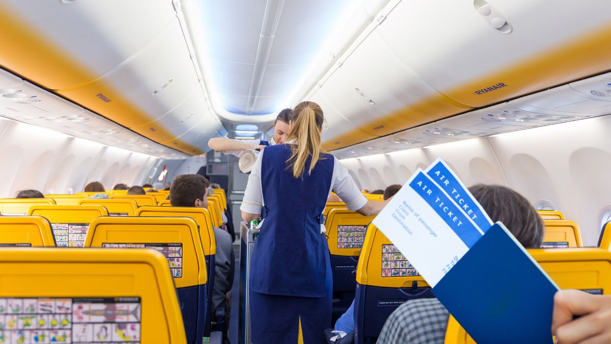 Avertisment Ryanair pentru călătorii care rezervă zboruri online