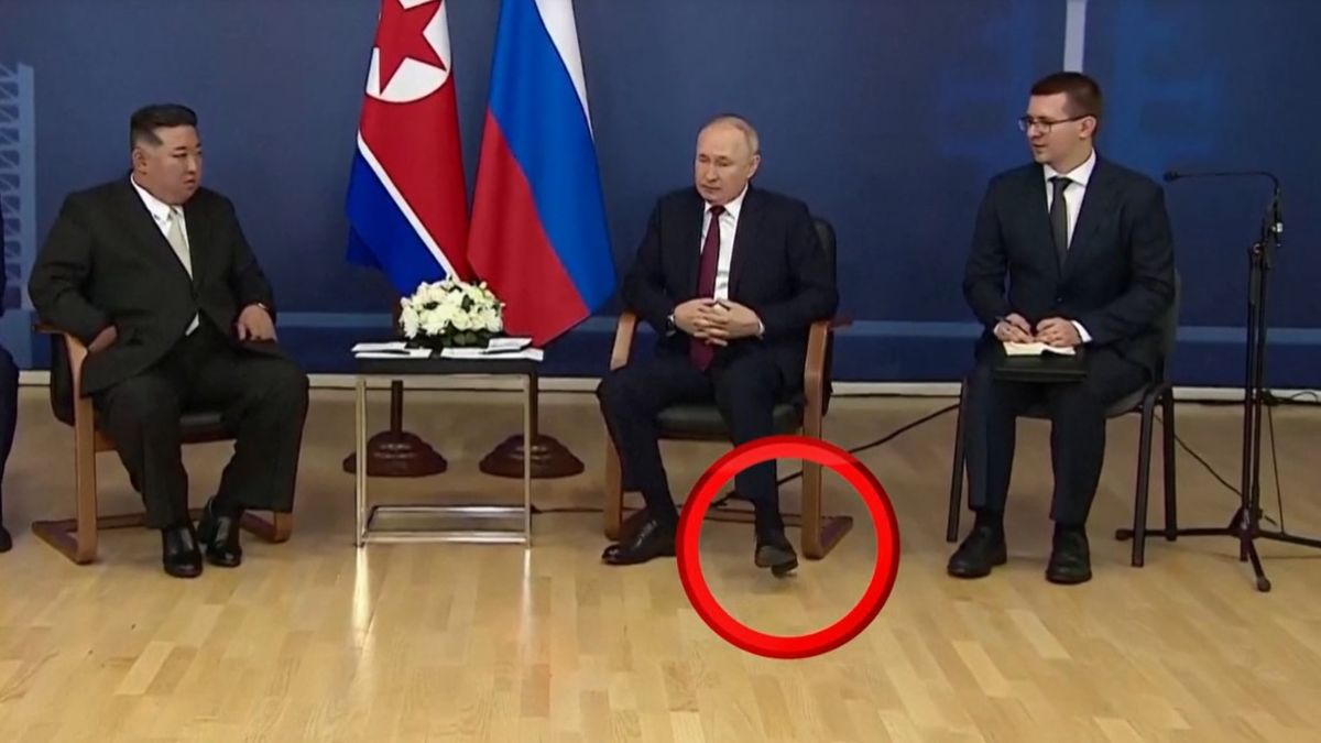 Tic sau boală: Mister despre piciorul lui Putin