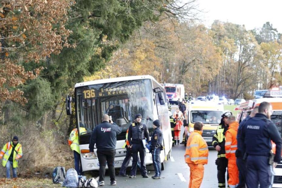 accident autobuz școlar Cadolzburg