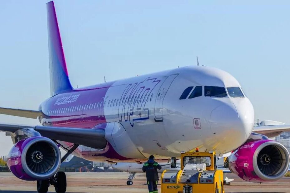 Wizz Air suspendă zborurile din cauza problemelor la motor