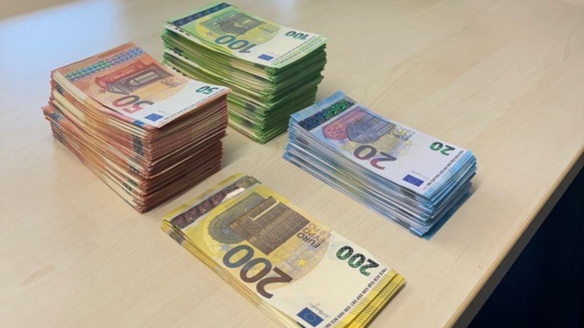 Român prins cu euro falși în Aeroportul Koln Bonn