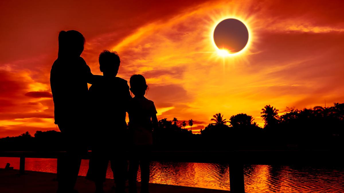 Eclipsa totală de soare 8 aprilie 2024