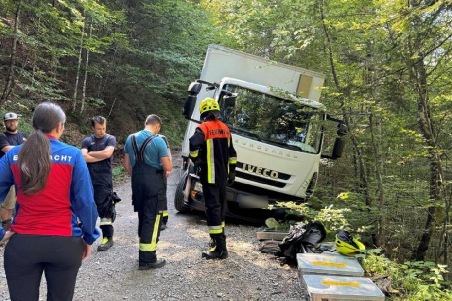 Blocat cu camionul pe un traseu montan