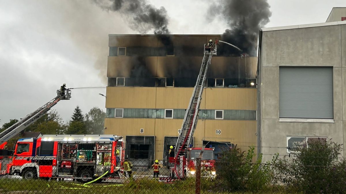 Incendiu major la o fabrică din Germania