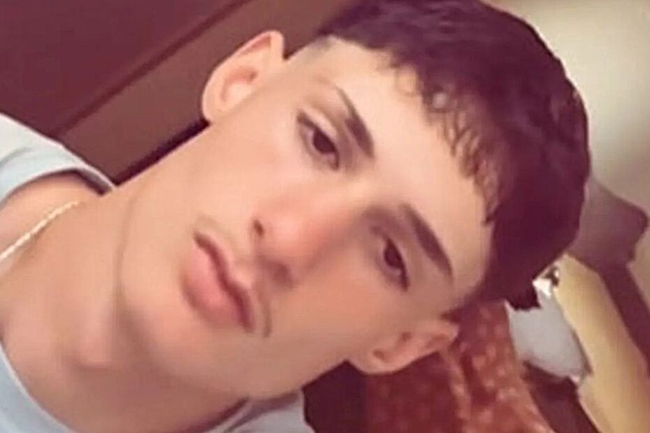 Copil de 14 ani ucis de un adolescent de 17 ani