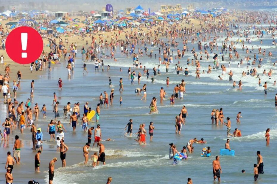 agenție de turism germană a declarat faliment foto turiști la mare