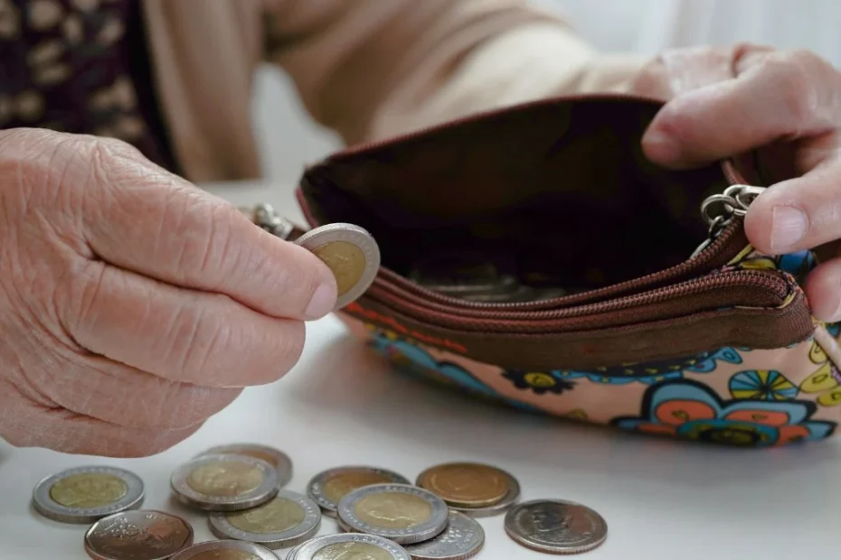 Ce pensie vor încasa românii din Spania dacă au contribuit baza minimă