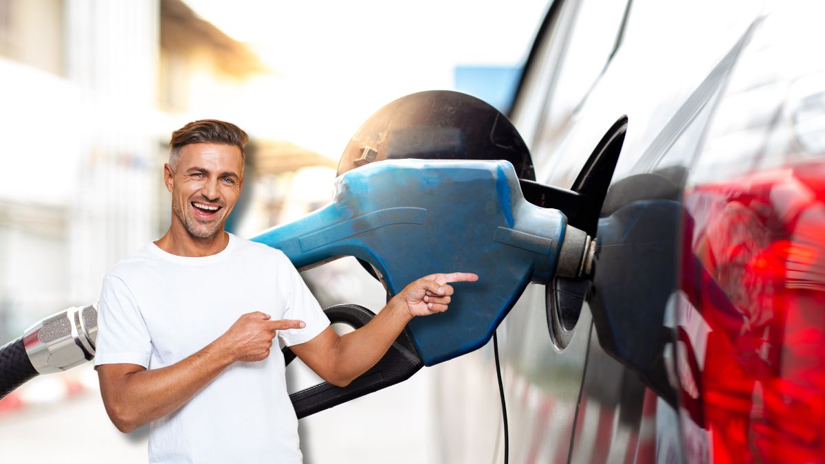 Motorul cu ardere internă fără CO2. Foto: alimentare mașină