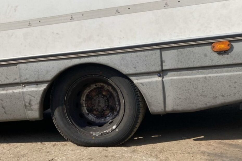 Camion condus de un șofer român scos din trafic Bochum