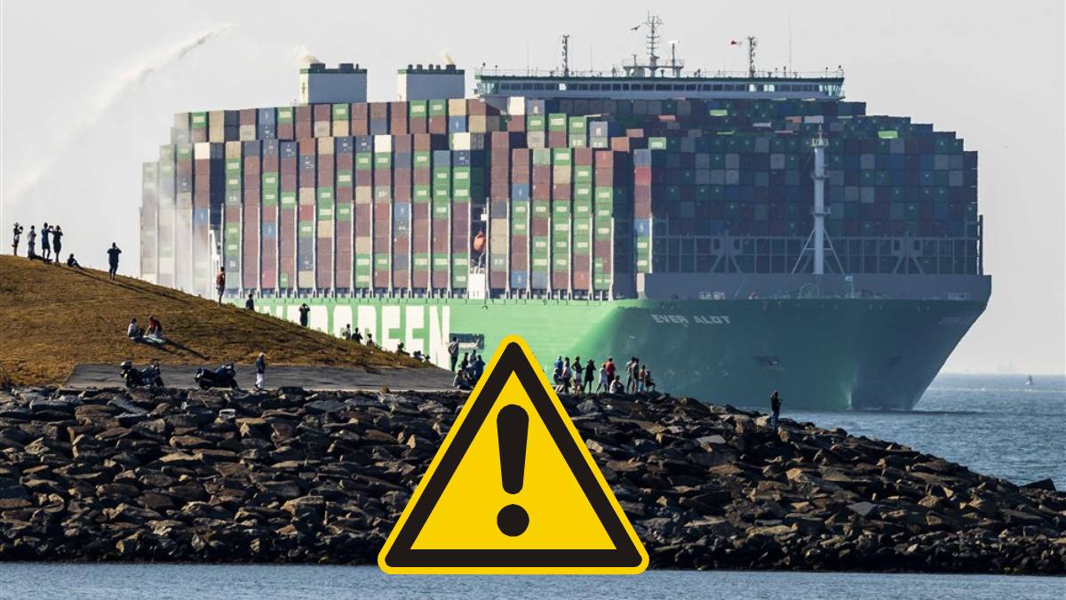 Cel mai mare port din Europa se pregătește de război