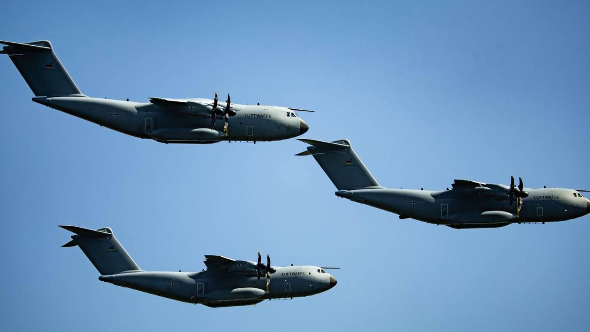 Laser împotriva avioanelor germane Marea Roșie