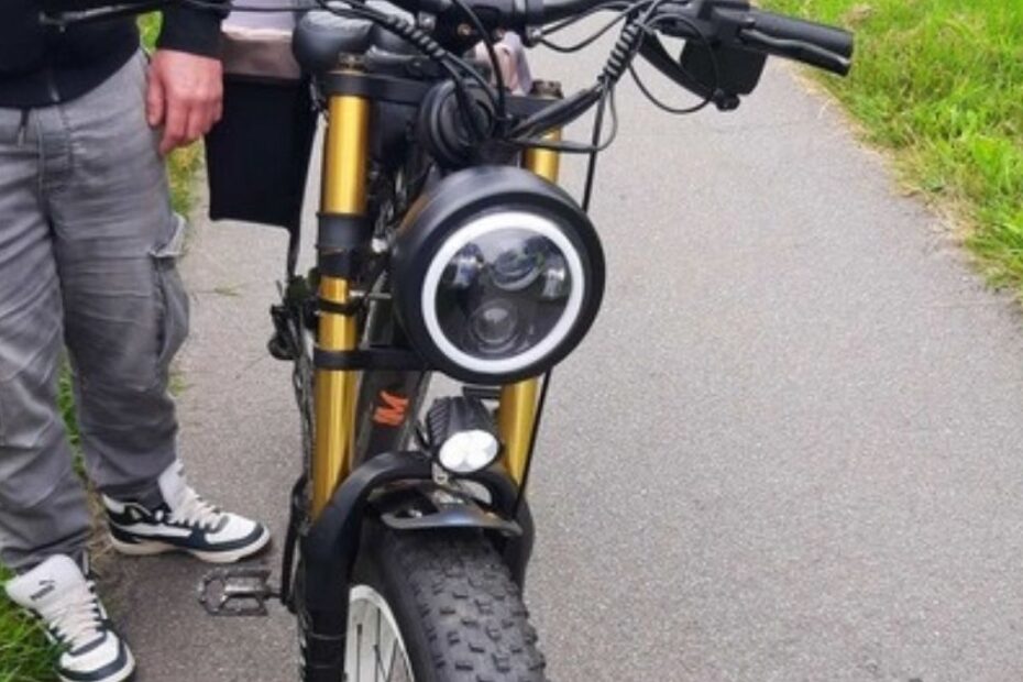 „Mai întâi fă asigurarea, apoi conduci!” - Biciclistul român amendat în Germania nu știa că este obligatorie