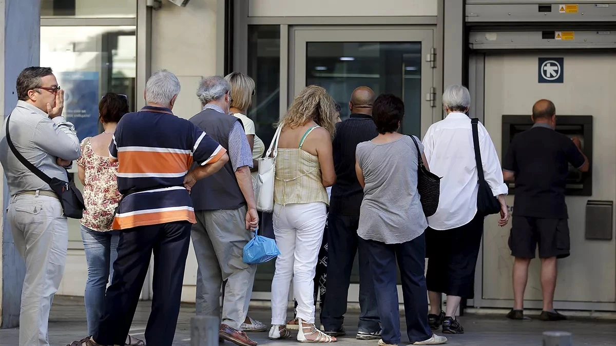Banki w Europie zalecają trzymanie gotówki w domu