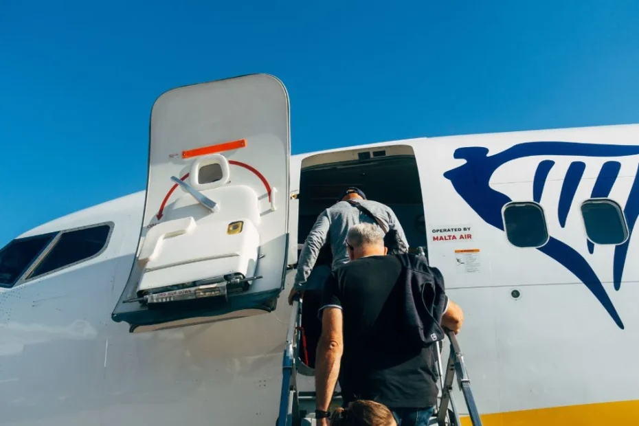 Ryanair refuză accesul câinilor în cabină