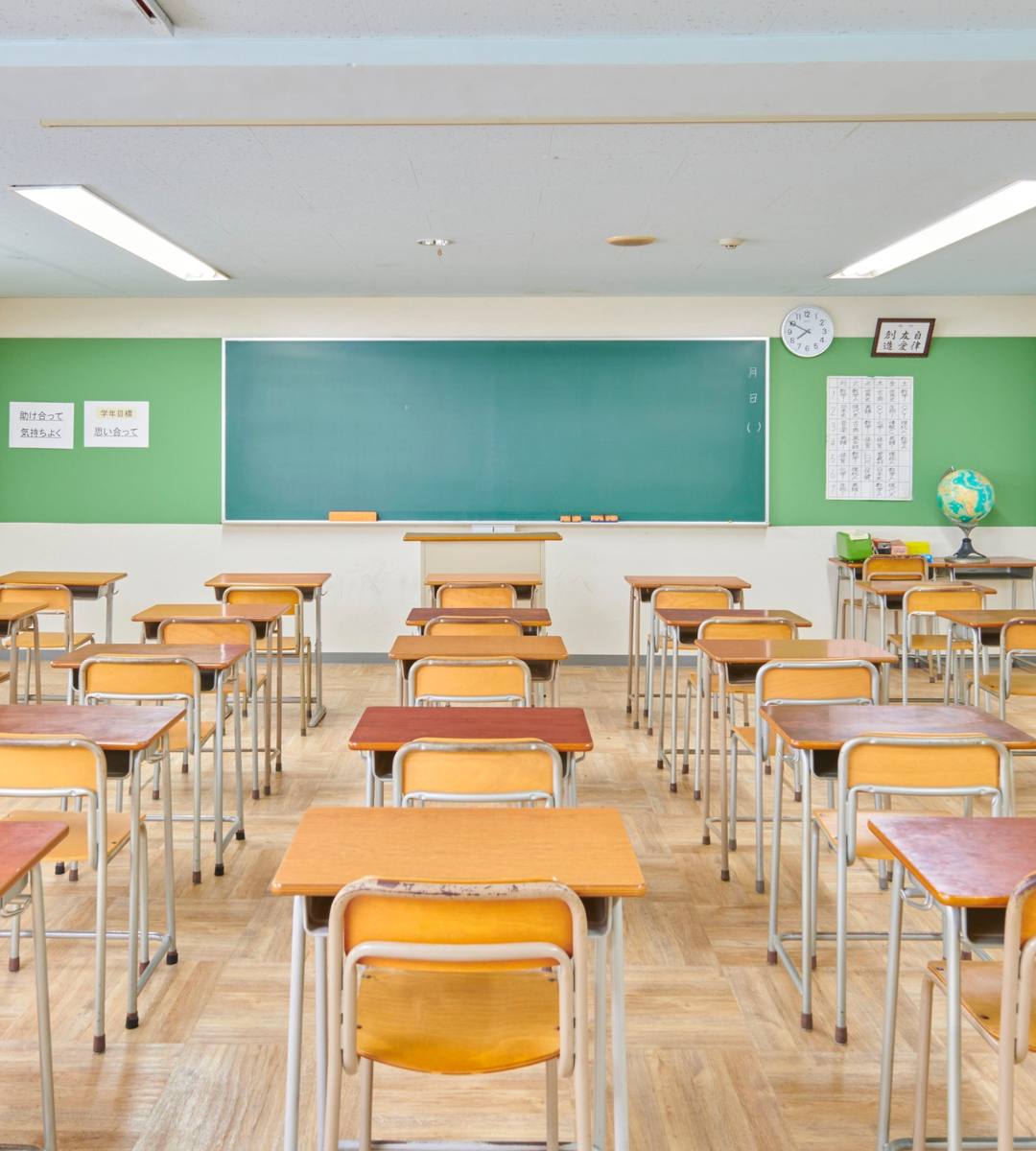 elevă moartă pedeapsă genuflexiuni