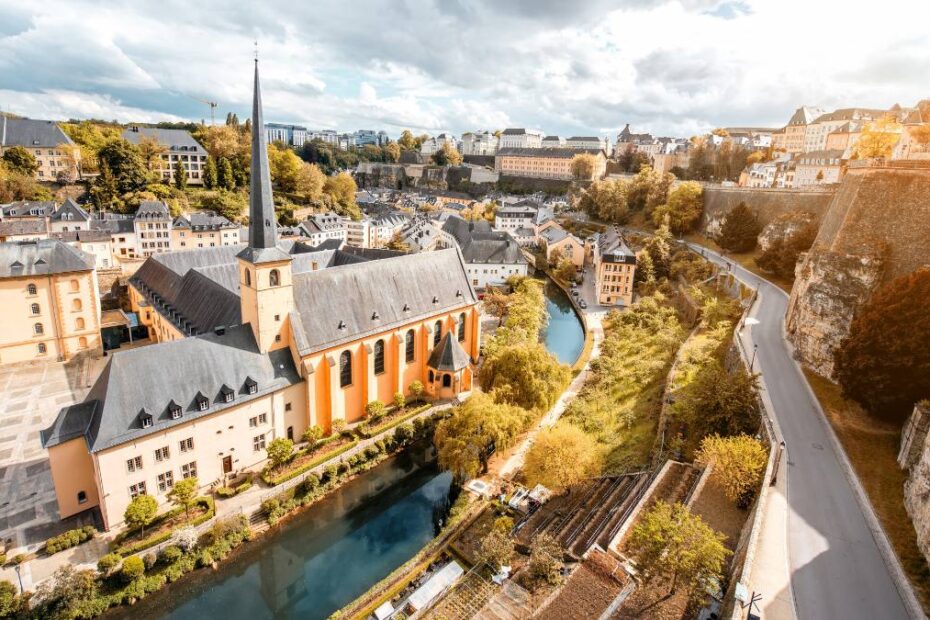 emigrarea in luxemburg