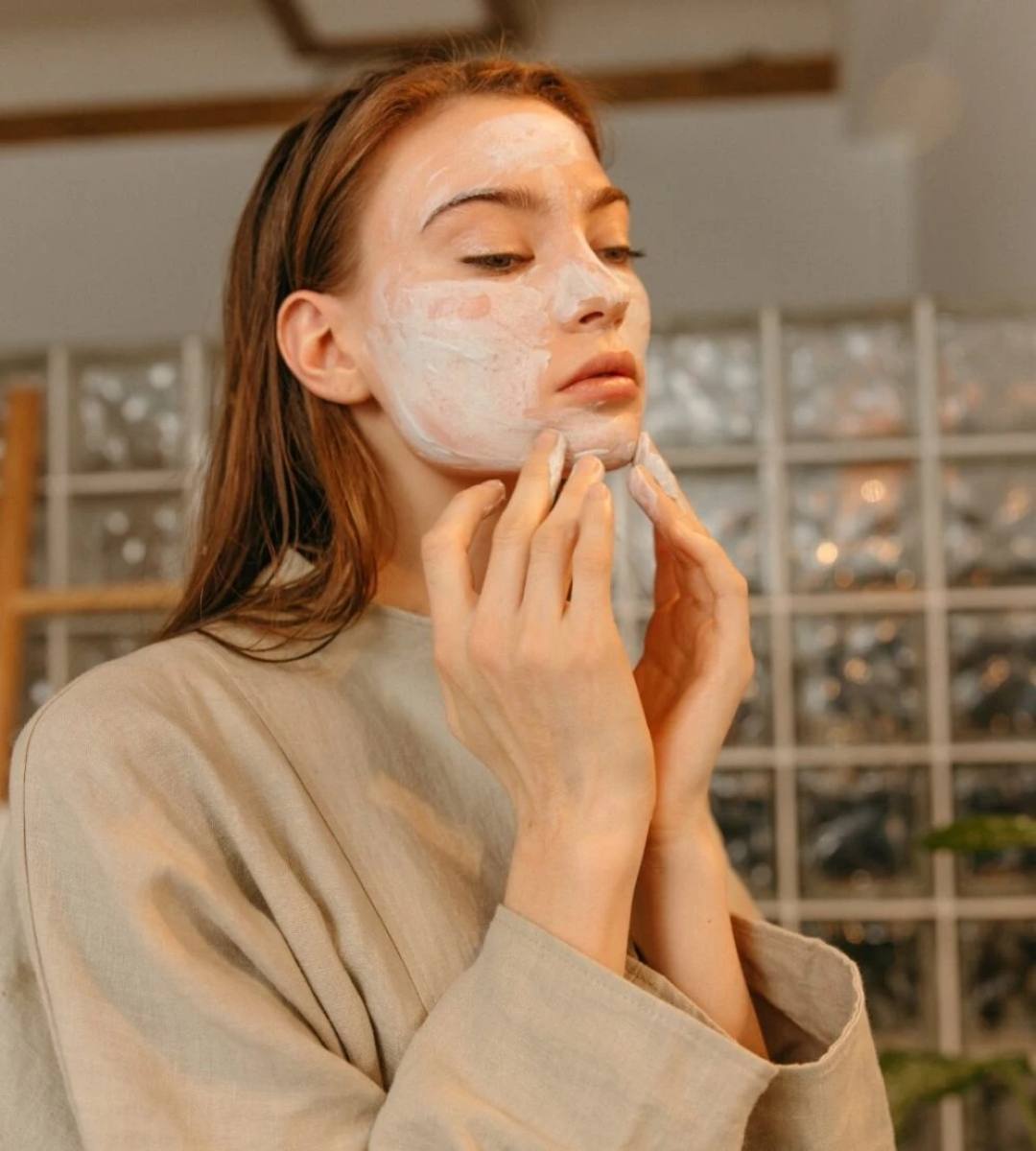 Experții au testat cremele de față. Această marcă ieftină s-a dovedit a fi cea mai bună