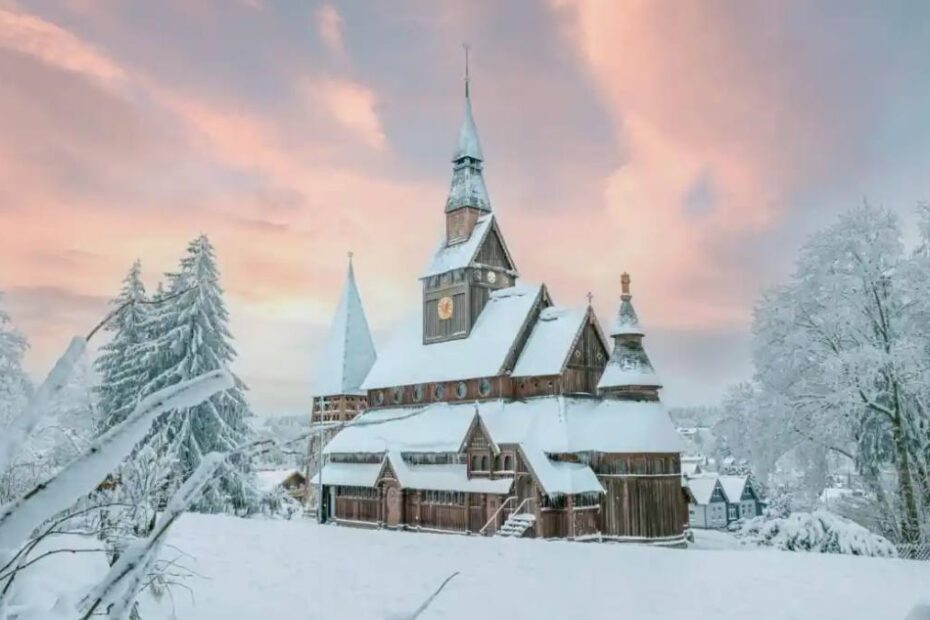 Unde poți călători cel mai ieftin în decembrie