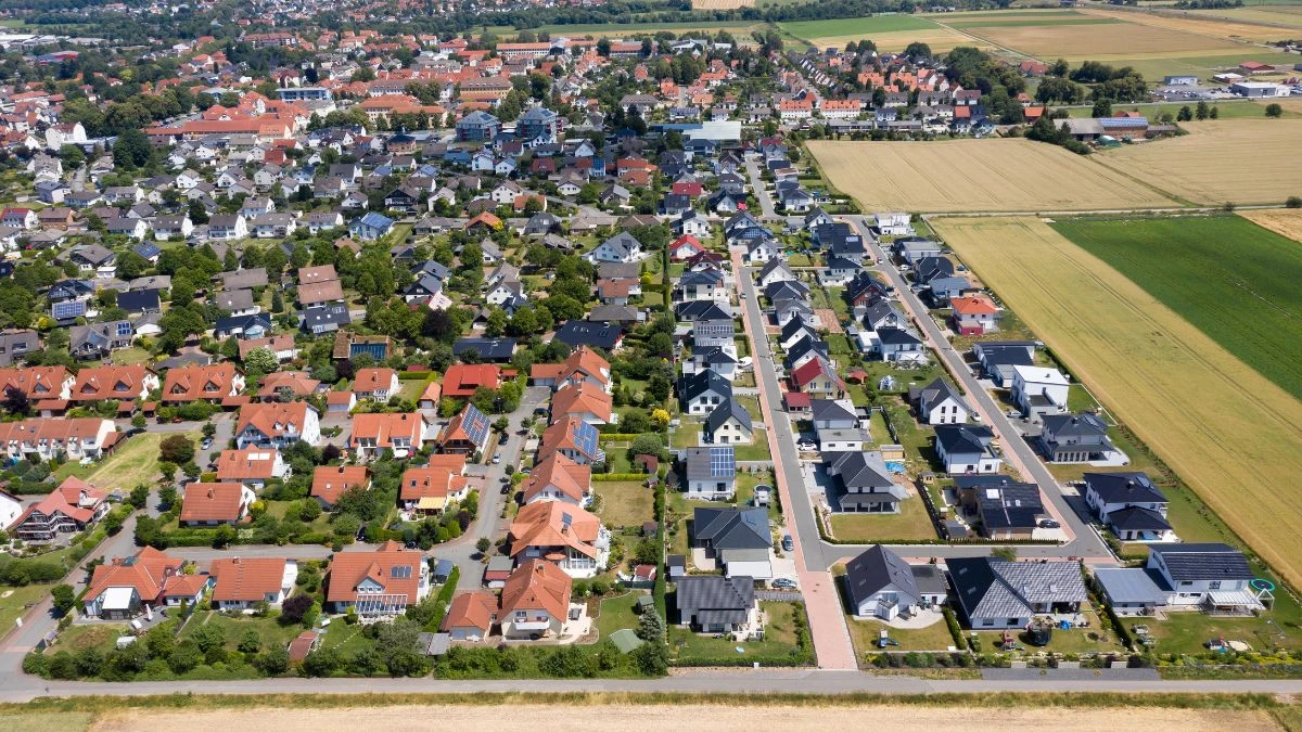 Case din Germania cu acoperișuri pe care pot fi montate panouri solare