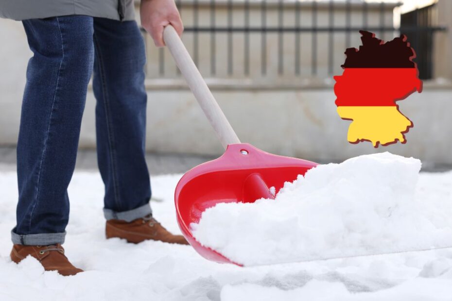 Deszăpezire cu lopata