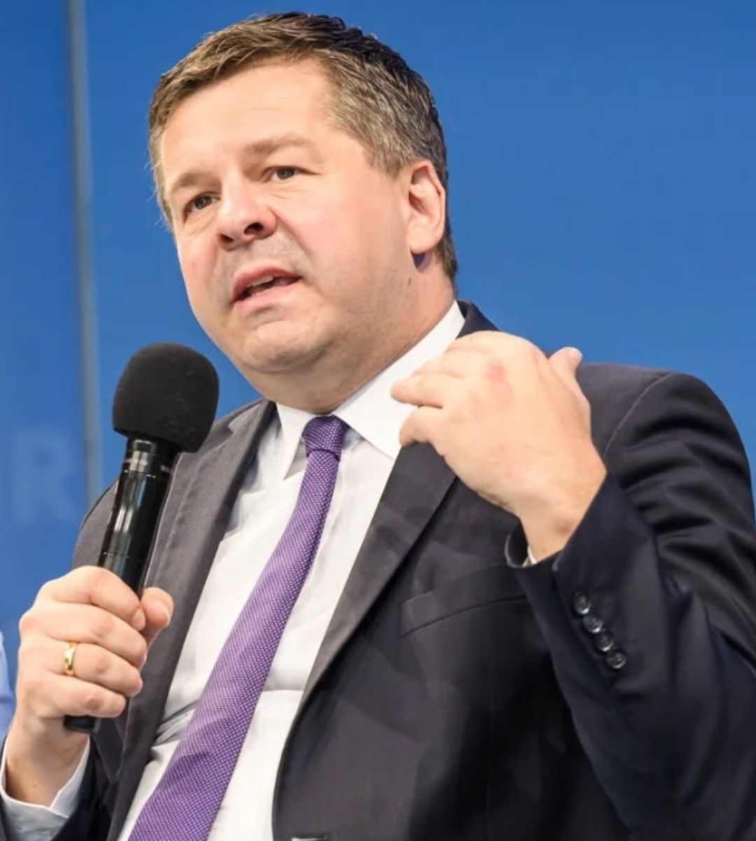 Pentru ajutoare sociale, muncă obligatorie