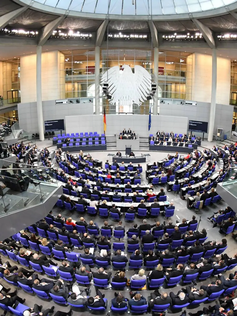 Bundestagul a adoptat un pachet legislativ privind combustibilul