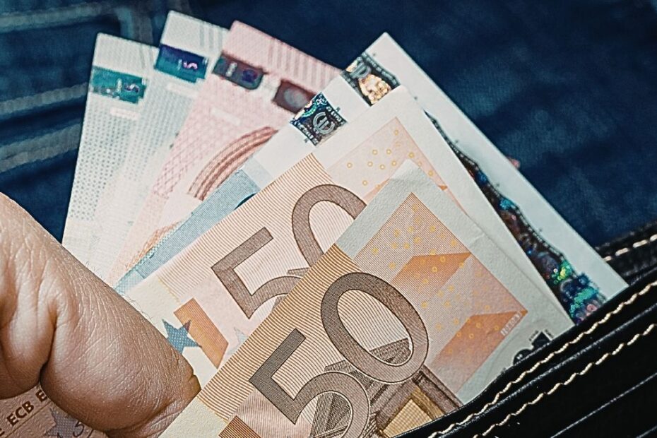 E posibilă creșterea voluntară a pensiei: Iată cum