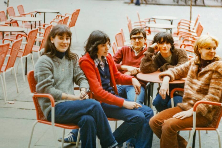 Generația care a crescut fără ecrane știe cum să reziste