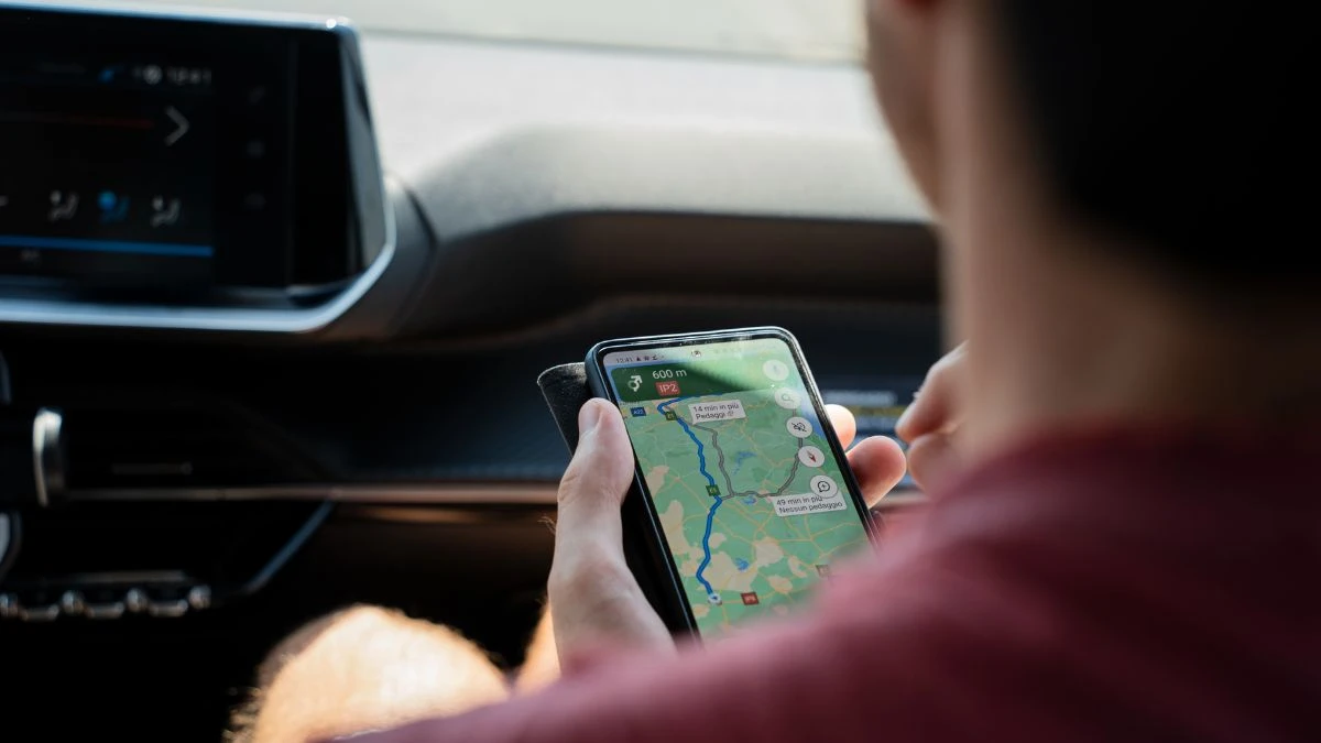 Interfața Google Maps, în contextul testării unui buton nou