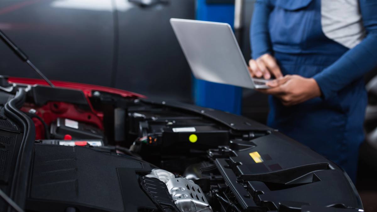 producător auto cheamă mașinile în service