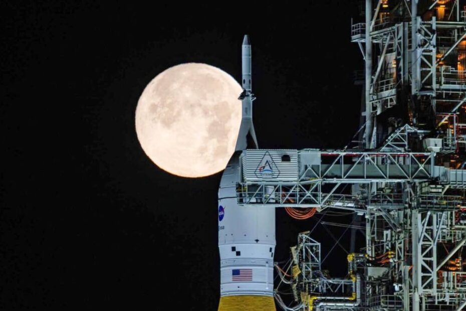 Artemis II misiune Luna SUA China