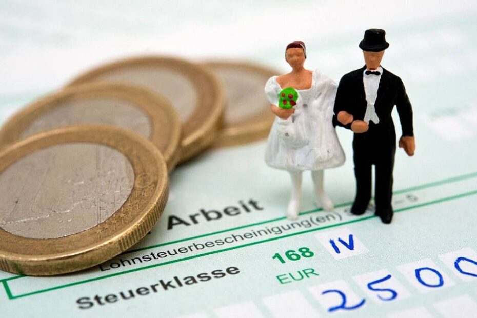 Două clase de impozitare eliminate