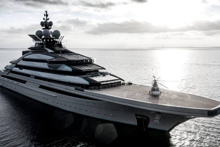 Strâmtoarea Ormuz iaht miliardar