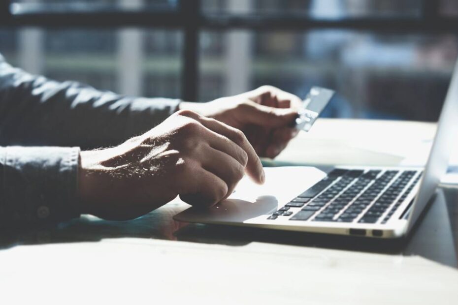 Transferurile bancare blocate