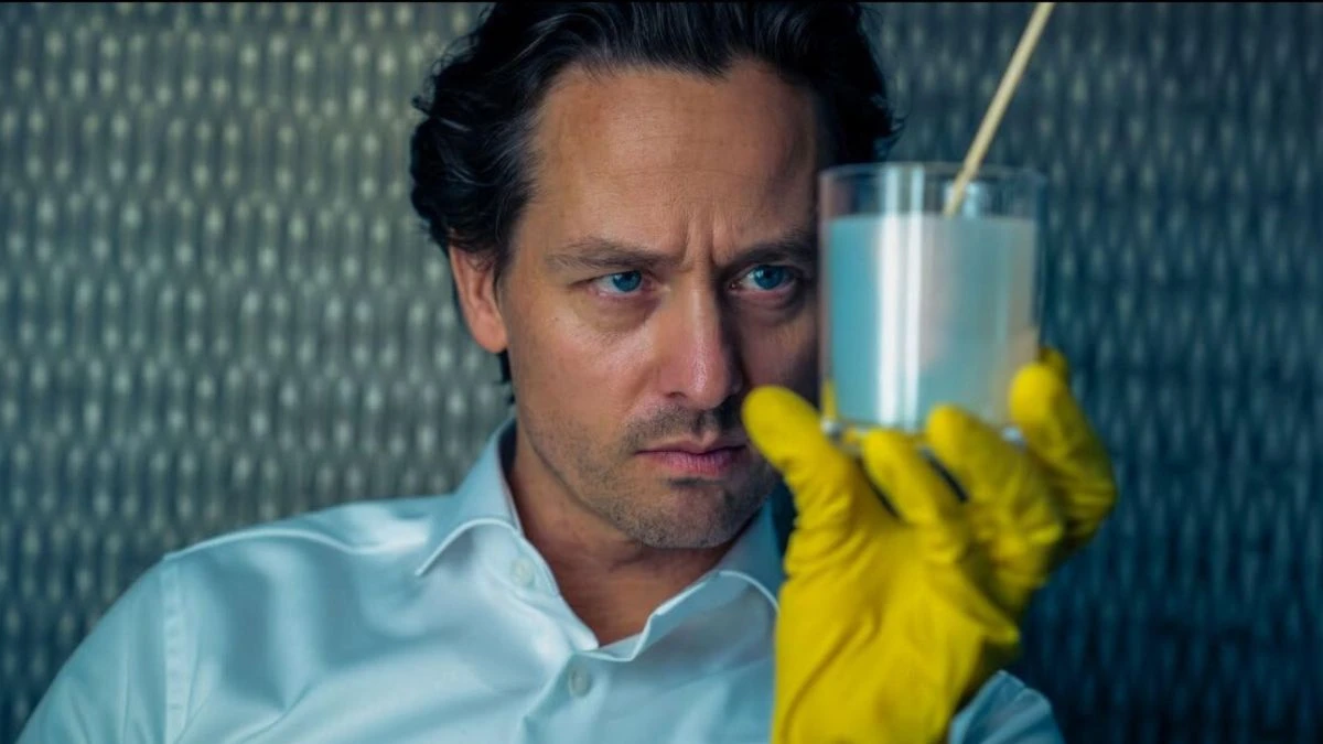 Inspiră, expiră, ucide: noul serial TV thriller german este pe Netflix. Descoperă avocatul care devine ucigaș datorită mindfulness-ului.