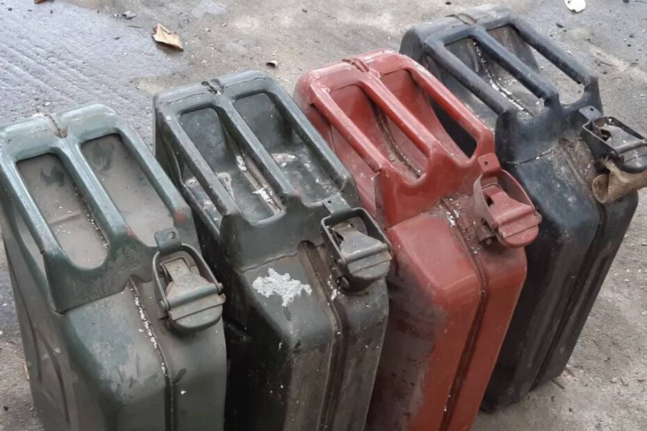 vânzare benzină la canistra