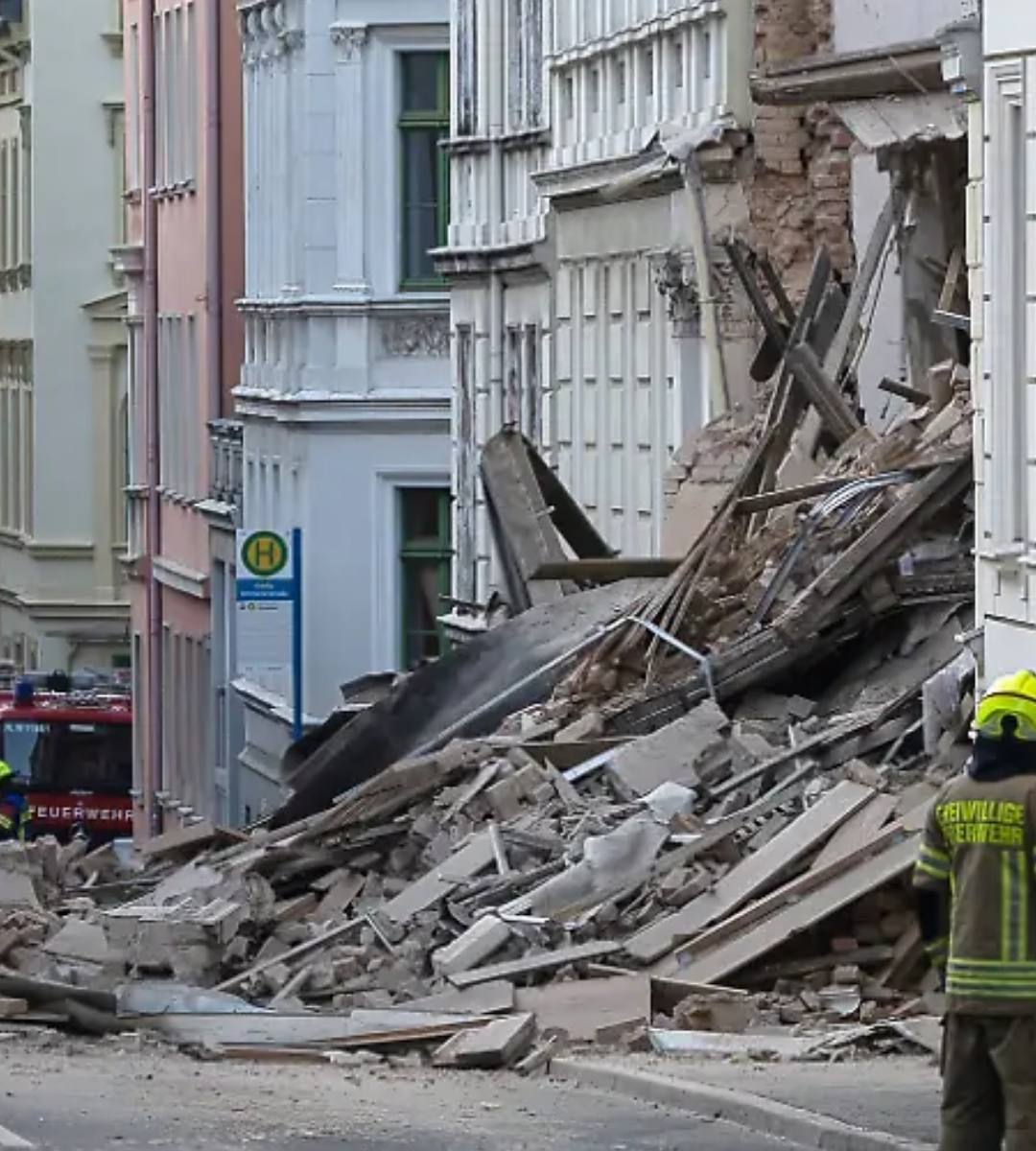 O explozie a făcut praf un bloc întreg în Germania
